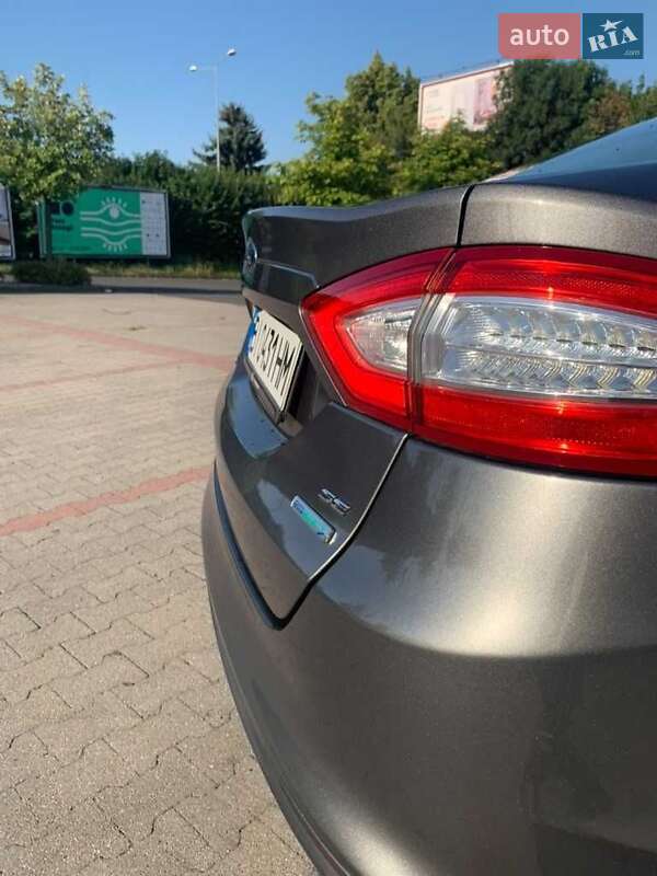 Седан Ford Fusion 2013 в Полтаві