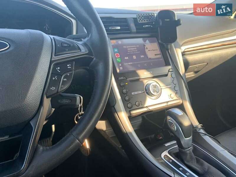 Седан Ford Fusion 2013 в Полтаві