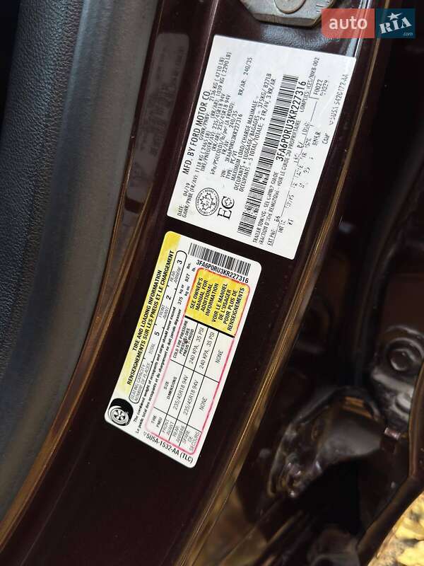 Седан Ford Fusion 2019 в Умани