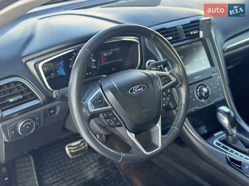 Седан Ford Fusion 2014 в Днепре