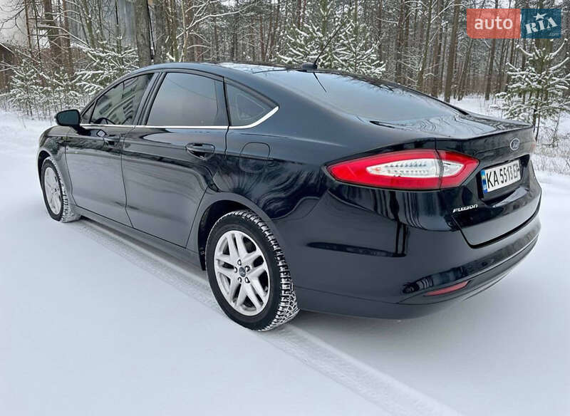 Седан Ford Fusion 2015 в Киеве