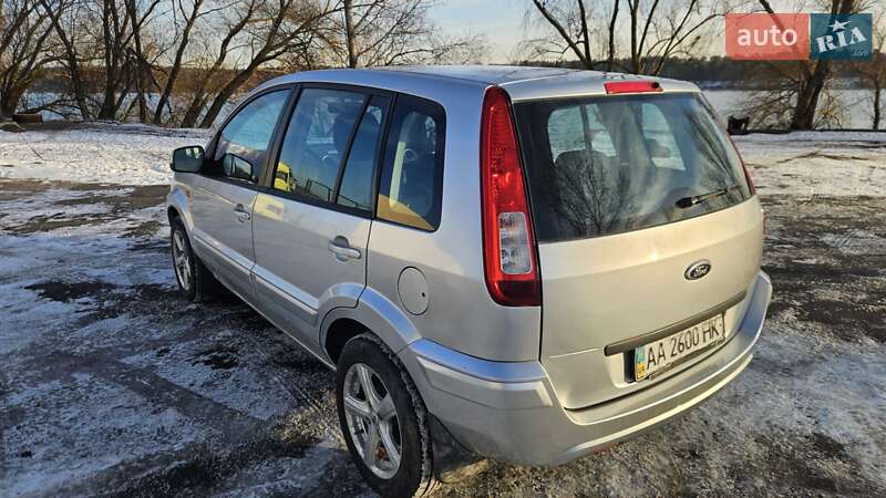 Хэтчбек Ford Fusion 2010 в Киеве