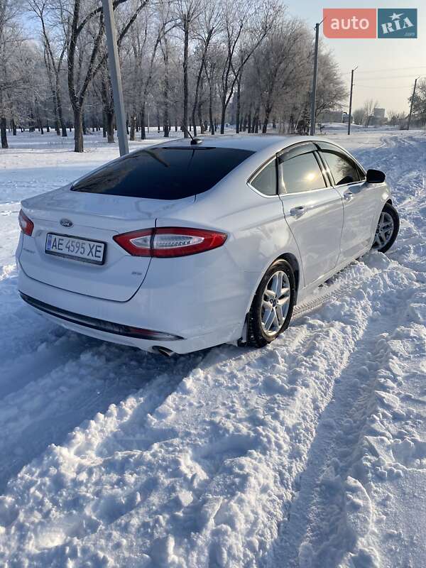 Седан Ford Fusion 2015 в Днепре