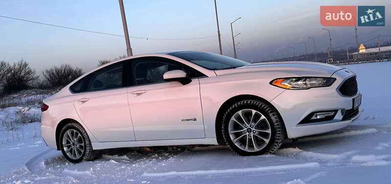 Седан Ford Fusion 2019 в Запоріжжі