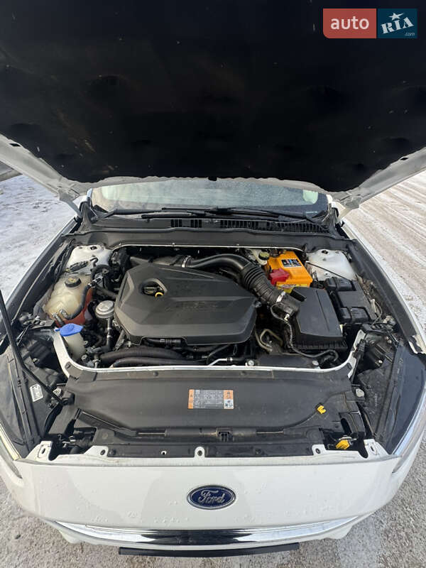 Седан Ford Fusion 2013 в Каменке