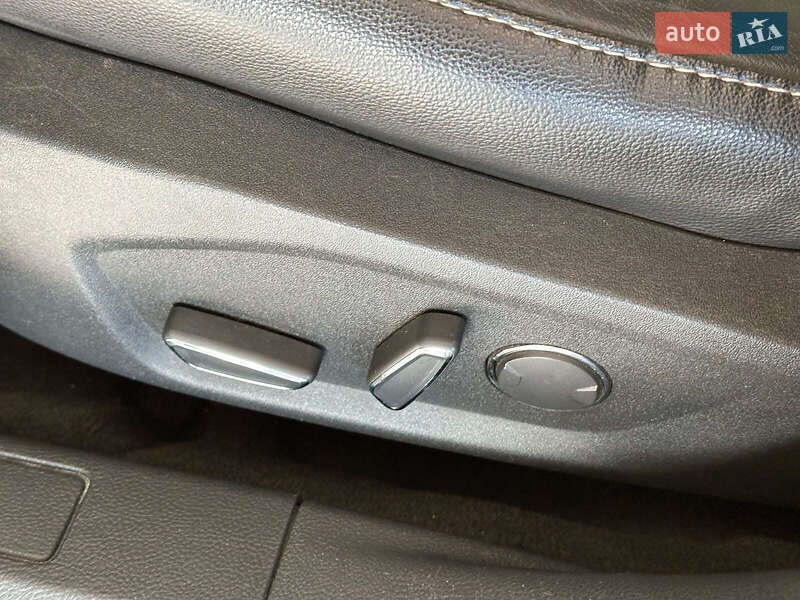 Седан Ford Fusion 2014 в Одесі