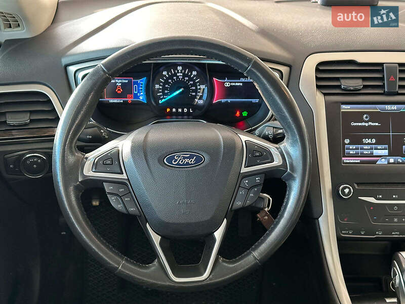 Седан Ford Fusion 2014 в Одесі