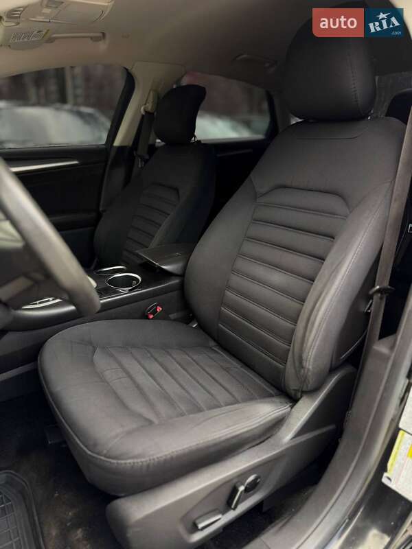 Седан Ford Fusion 2012 в Днепре