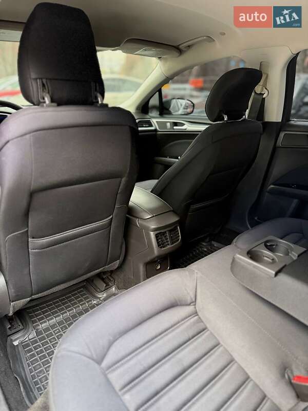 Седан Ford Fusion 2012 в Днепре