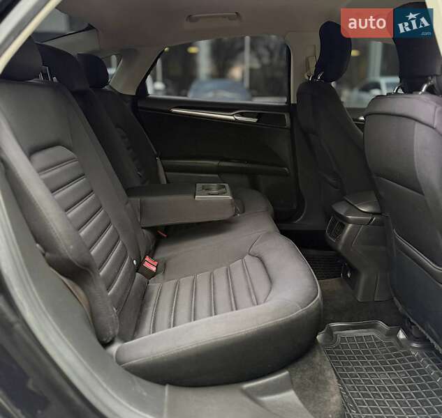 Седан Ford Fusion 2012 в Днепре