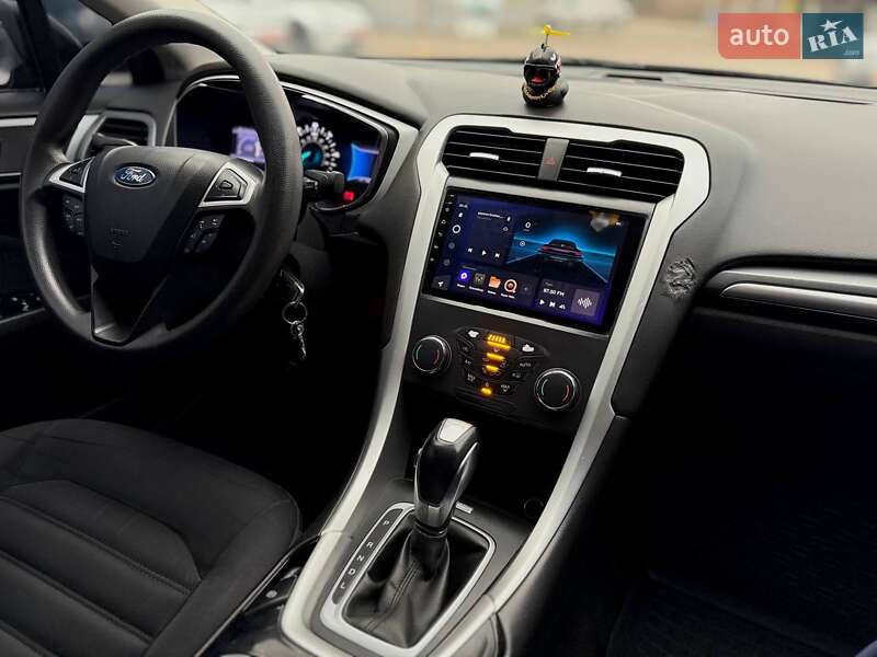 Седан Ford Fusion 2012 в Днепре