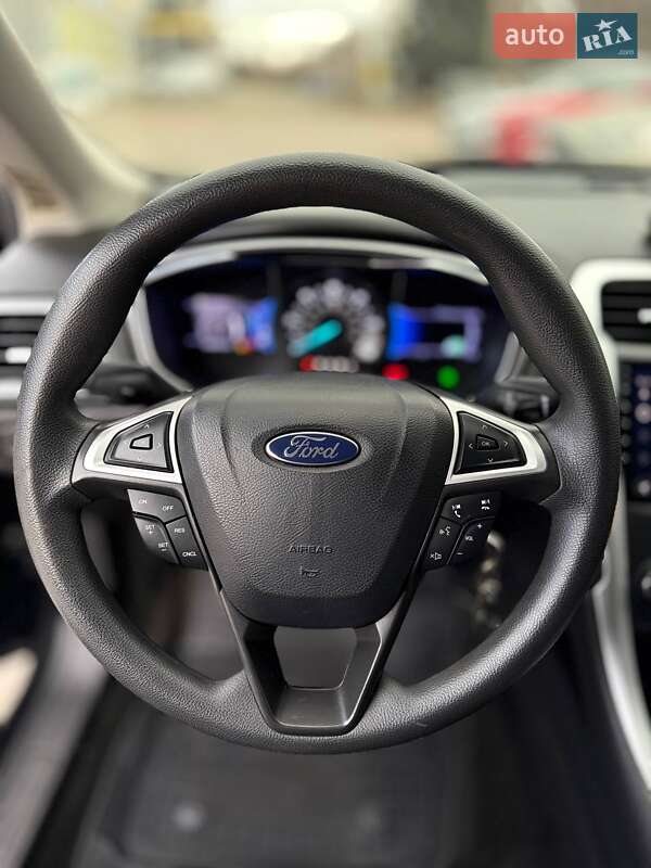Седан Ford Fusion 2012 в Днепре