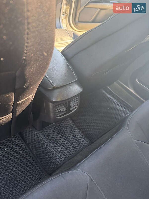 Седан Ford Fusion 2015 в Одесі фото 10 Седан Ford Fusion 2015 в Одесі