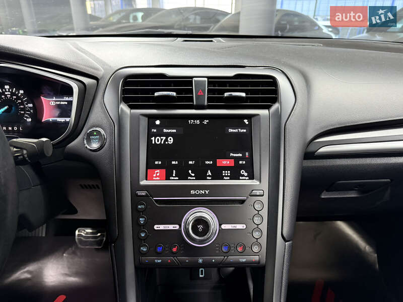 Седан Ford Fusion 2016 в Одесі