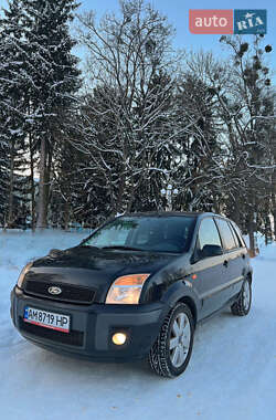 Хэтчбек Ford Fusion 2007 в Звягеле