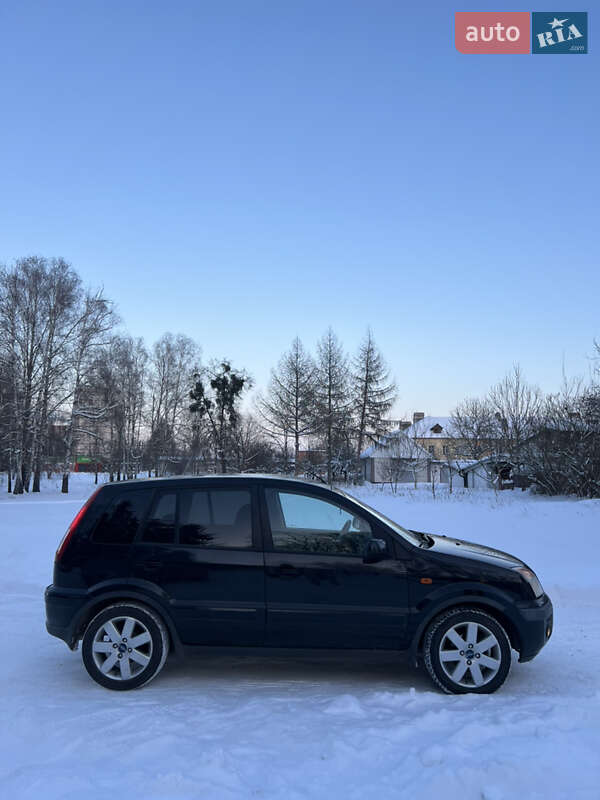 Хетчбек Ford Fusion 2007 в Звягелі