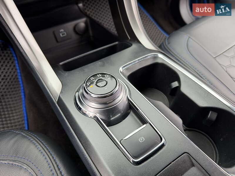 Седан Ford Fusion 2016 в Кропивницком