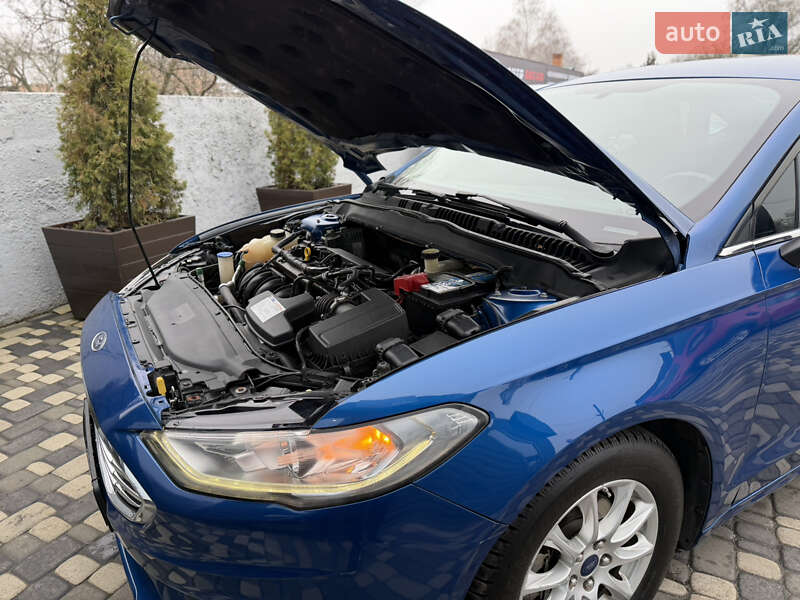 Седан Ford Fusion 2016 в Кропивницком