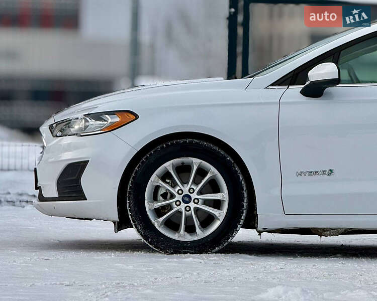 Седан Ford Fusion 2018 в Києві