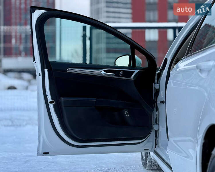 Седан Ford Fusion 2018 в Києві