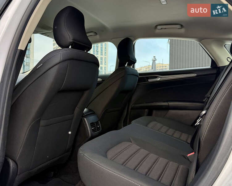 Седан Ford Fusion 2018 в Києві