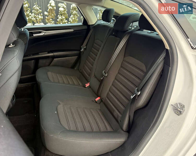 Седан Ford Fusion 2018 в Києві