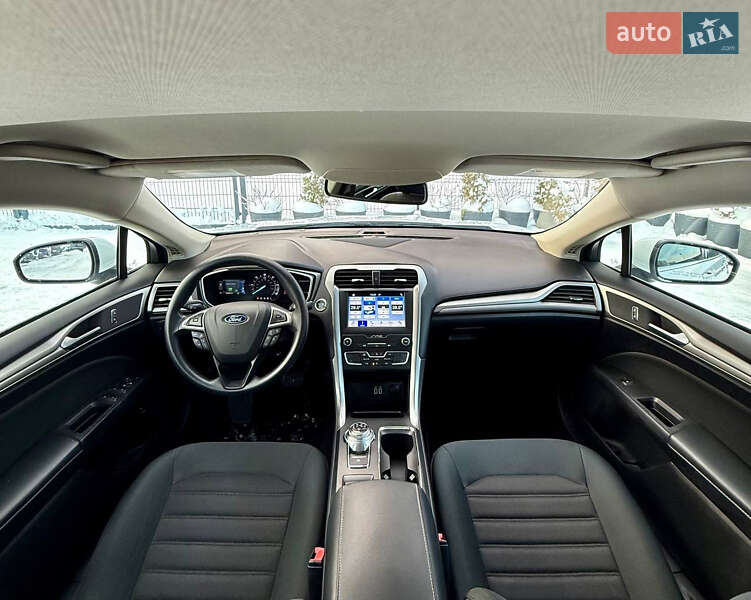 Седан Ford Fusion 2018 в Києві