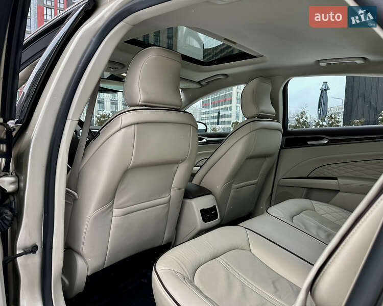 Седан Ford Fusion 2016 в Києві