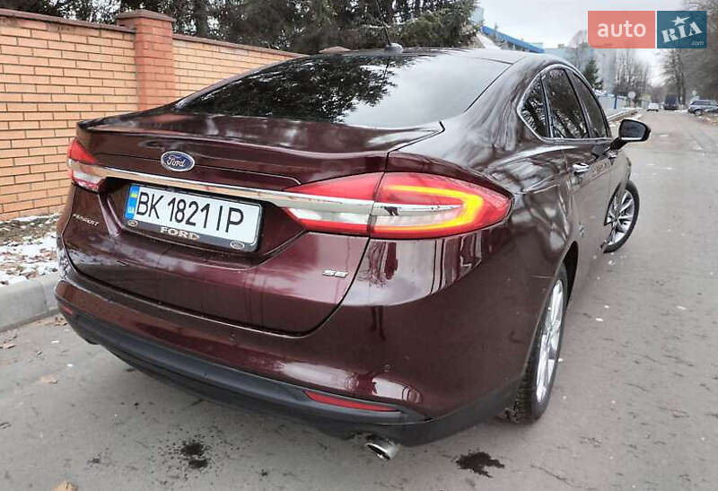Седан Ford Fusion 2018 в Львові