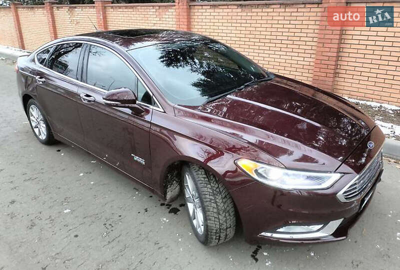 Седан Ford Fusion 2018 в Львові