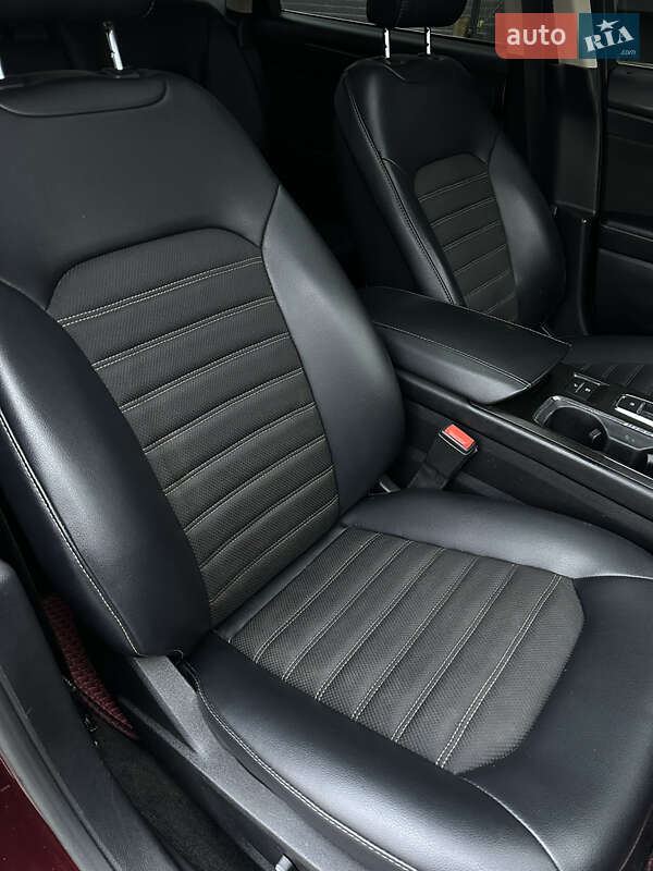 Седан Ford Fusion 2018 в Буче