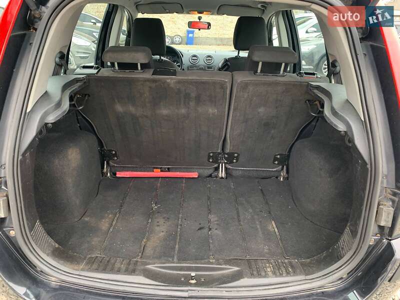 Хэтчбек Ford Fusion 2008 в Коломые