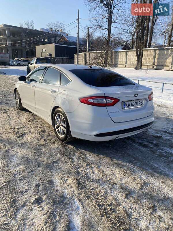 Седан Ford Fusion 2016 в Киеве