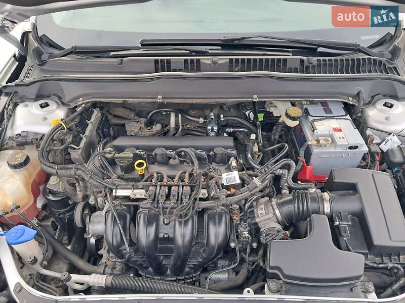 Седан Ford Fusion 2015 в Калуші