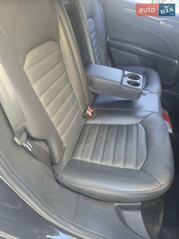 Седан Ford Fusion 2015 в Києві фото 32 Седан Ford Fusion 2015 в Києві