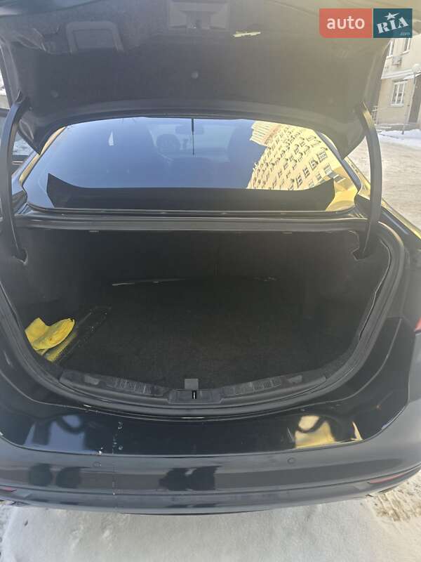 Седан Ford Fusion 2015 в Києві фото 29 Седан Ford Fusion 2015 в Києві