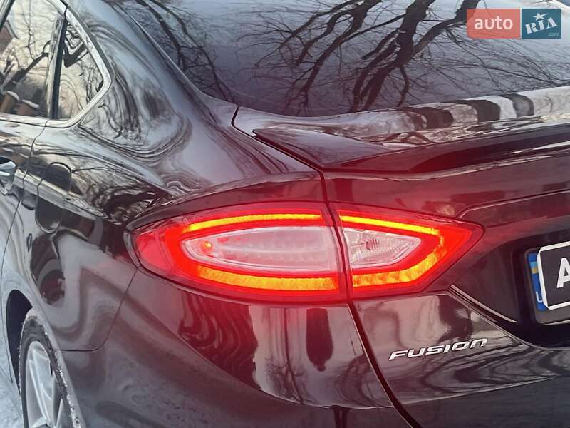 Седан Ford Fusion 2013 в Киеве
