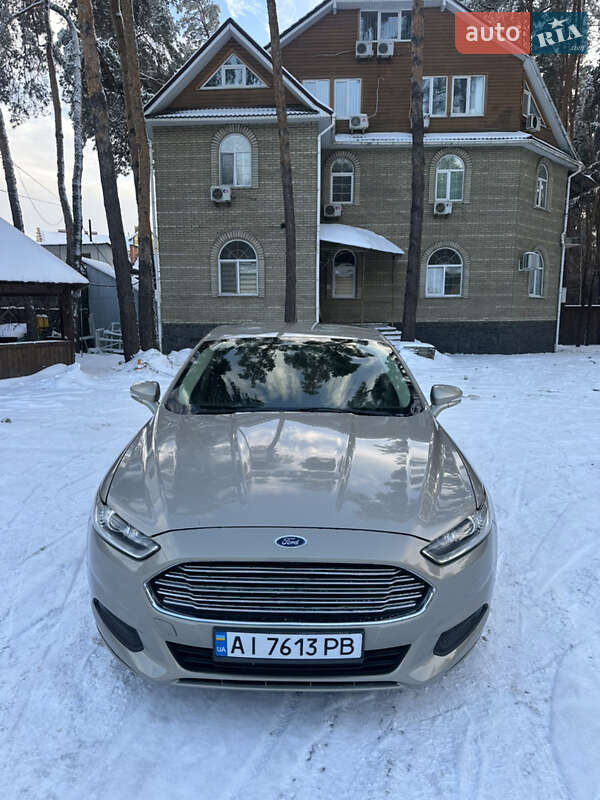 Седан Ford Fusion 2015 в Киеве