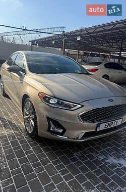 Седан Ford Fusion 2017 в Одесі