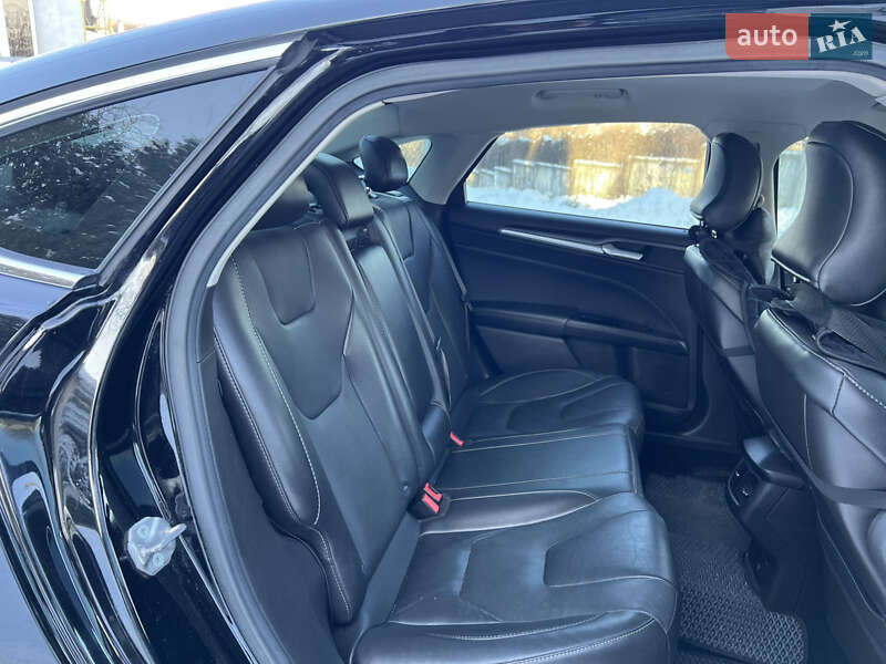 Седан Ford Fusion 2015 в Житомире