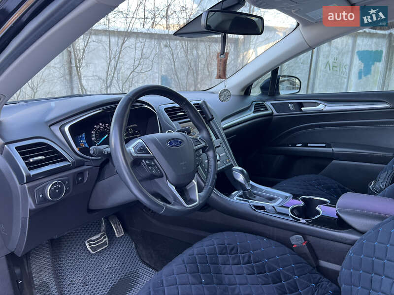 Седан Ford Fusion 2015 в Житомире