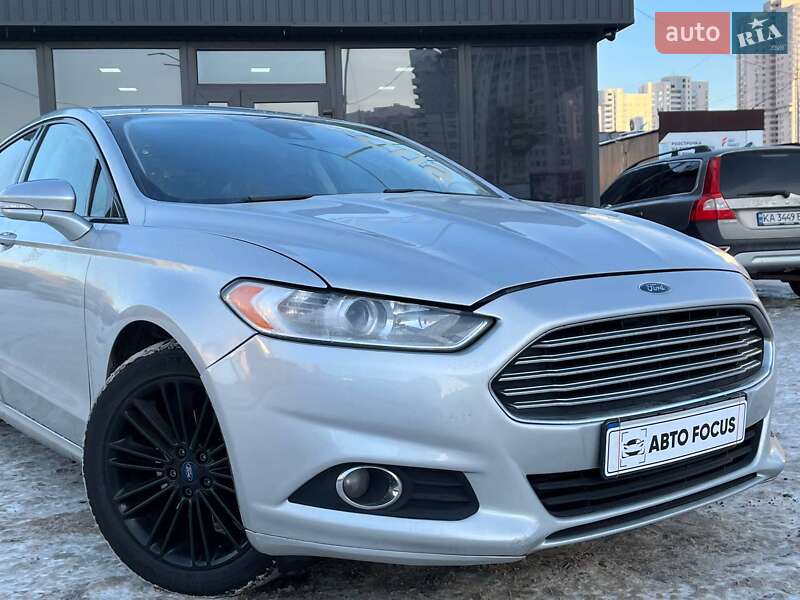 Седан Ford Fusion 2013 в Києві