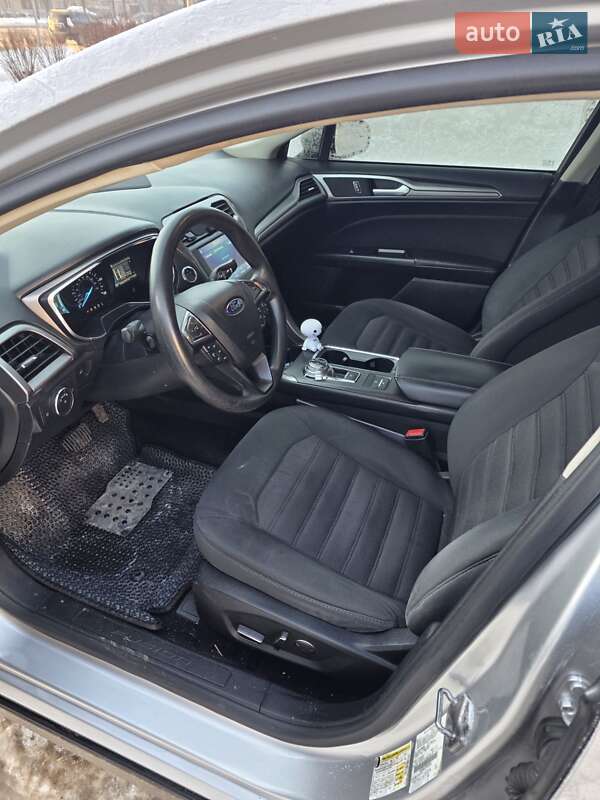 Седан Ford Fusion 2016 в Києві