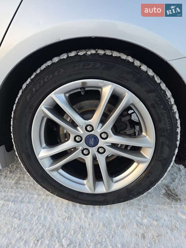 Седан Ford Fusion 2016 в Києві