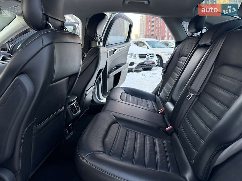 Седан Ford Fusion 2013 в Киеве фото 18 Седан Ford Fusion 2013 в Киеве