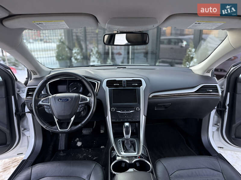 Седан Ford Fusion 2013 в Киеве фото 24 Седан Ford Fusion 2013 в Киеве