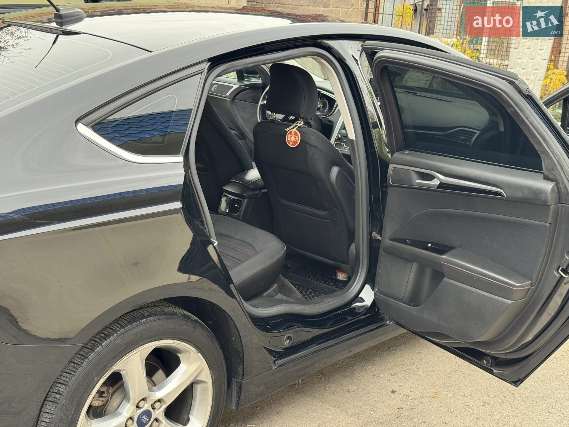 2015 Ford Fusion - мініатюра 28