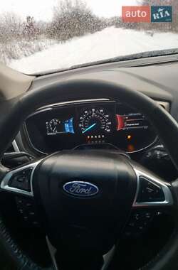 Седан Ford Fusion 2013 в Жовкве