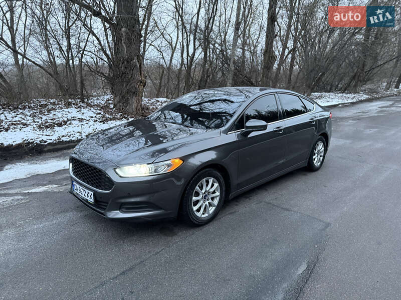 Седан Ford Fusion 2016 в Киеве фото 5 Седан Ford Fusion 2016 в Киеве