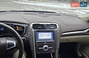 Седан Ford Fusion 2016 в Кропивницком